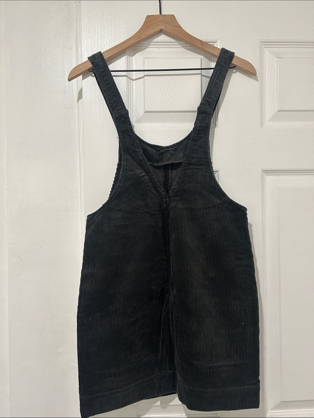 Abercrombie & Fitch Black Corduroy Pinafore Dress - Picture 2 of 2